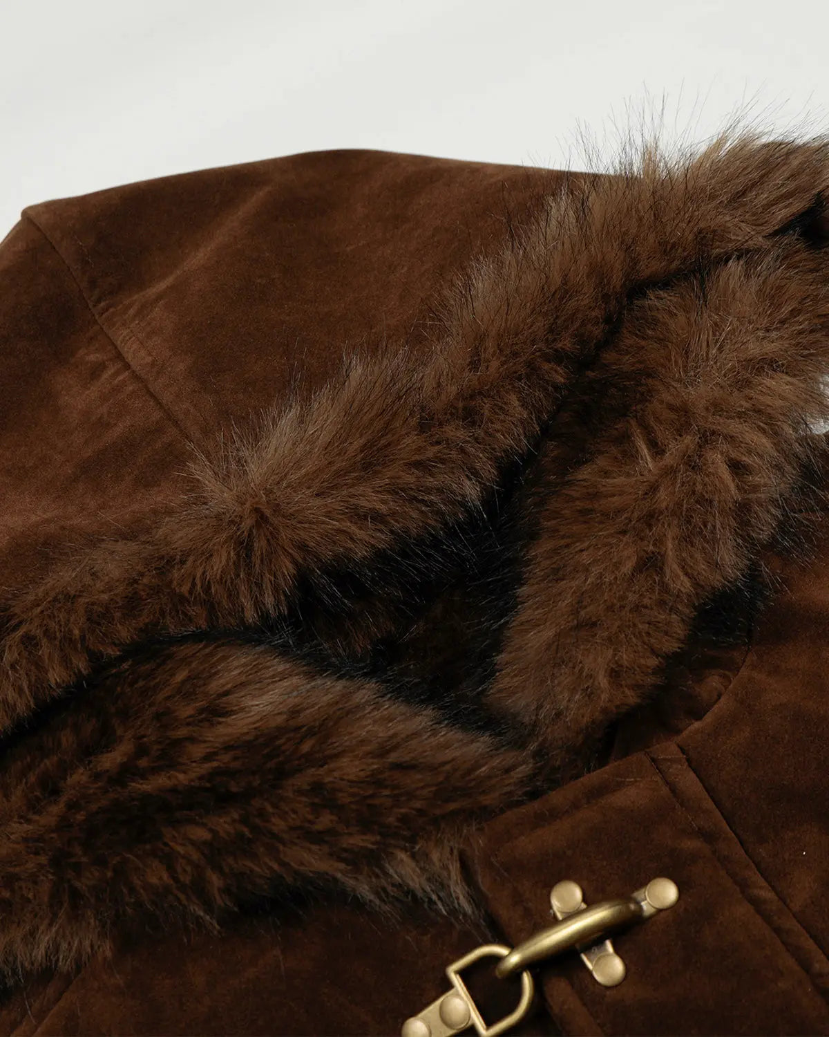 Blouson à attaches métalliques et fausse fourrure – vue 8