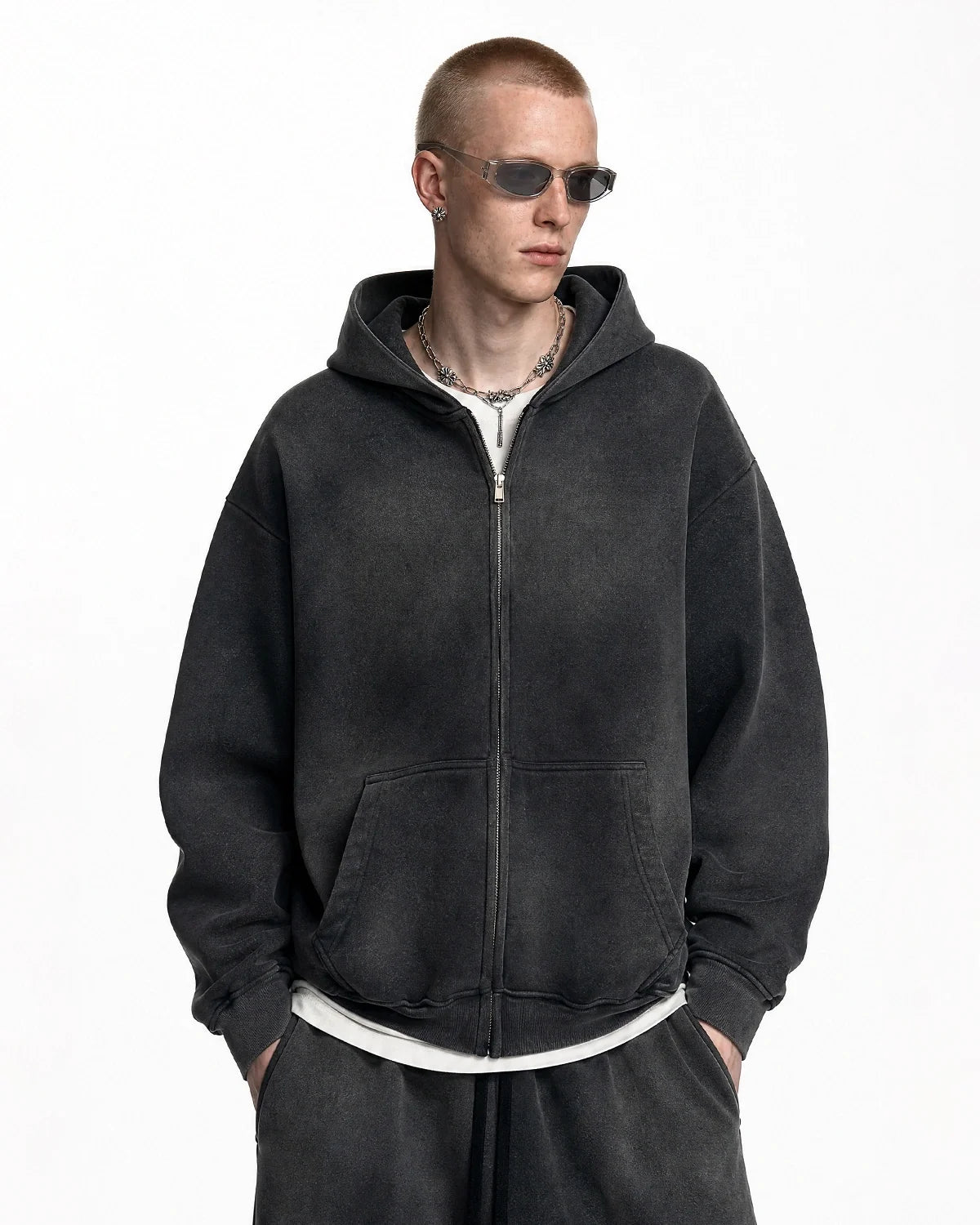 Sweat à capuche zippé uni délavé, coupe ample – vue 8