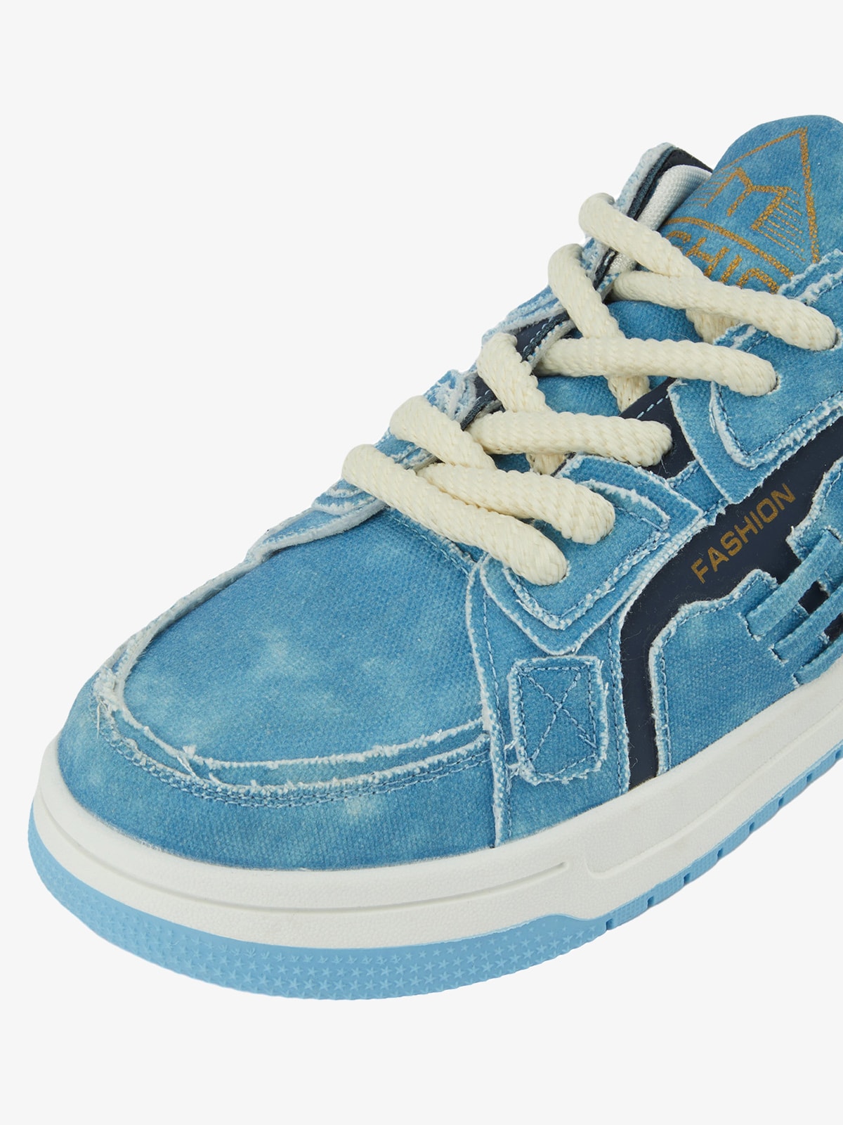 Baskets bleues en denim à finitions effilochées – vue 8