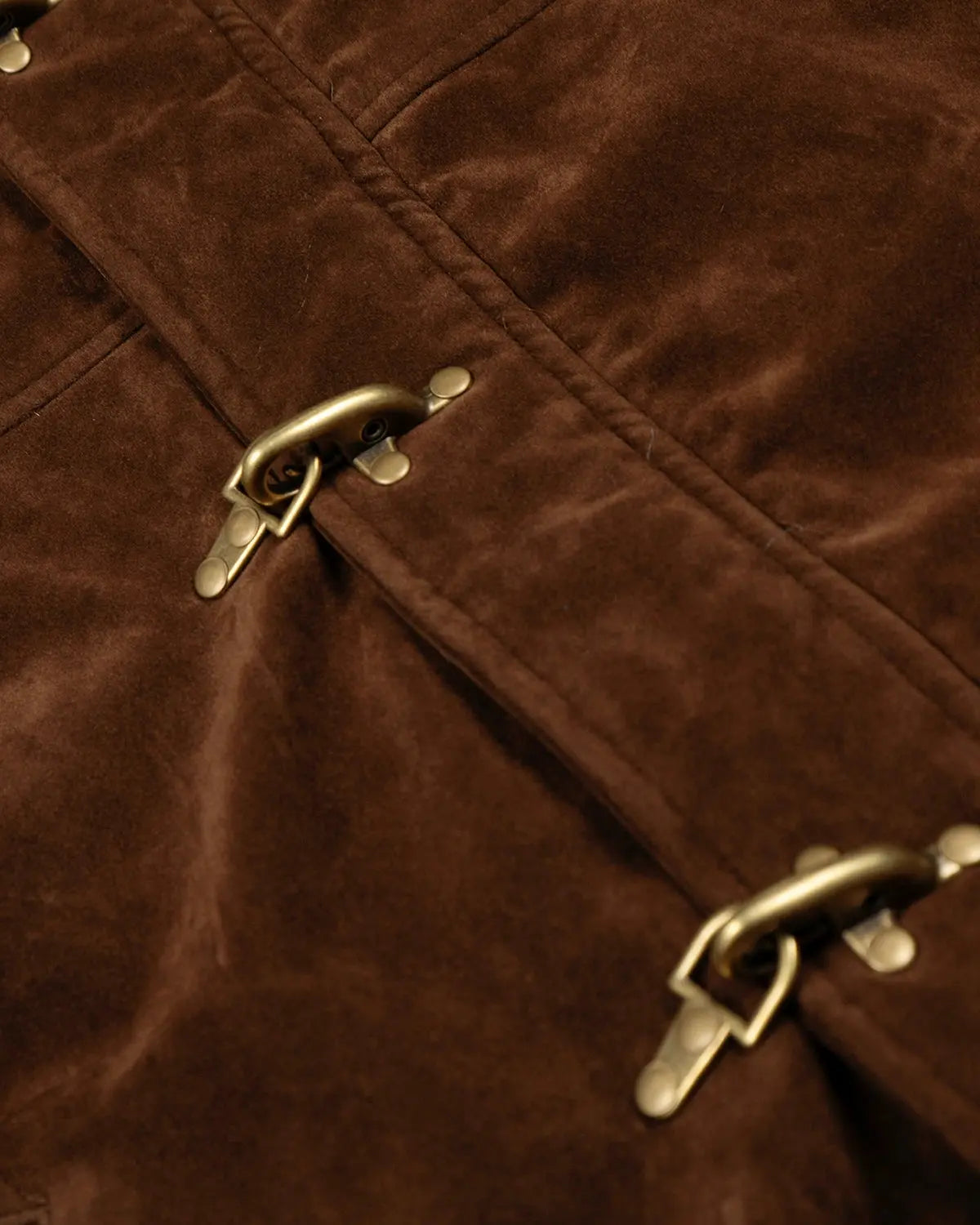 Blouson à attaches métalliques et fausse fourrure – vue 10