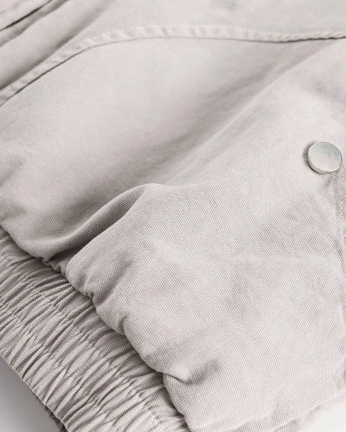 Blouson court zippé à capuche en fausse fourrure – vue 10