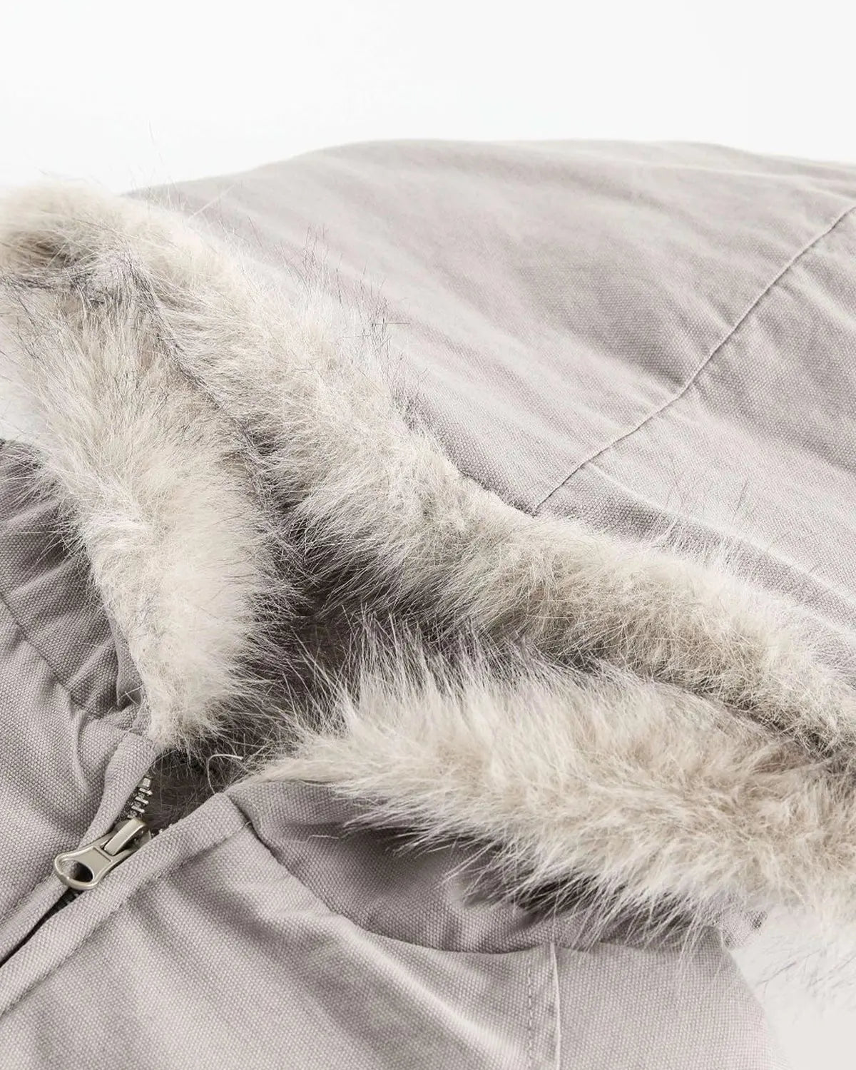 Blouson court zippé à capuche en fausse fourrure – vue 9