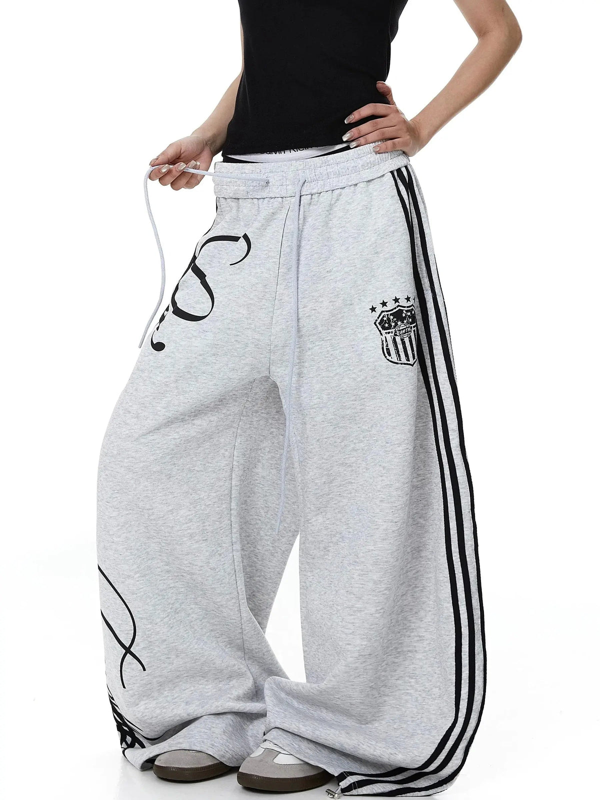 Pantalon de jogging baggy à bandes et motif graphique – vue 6