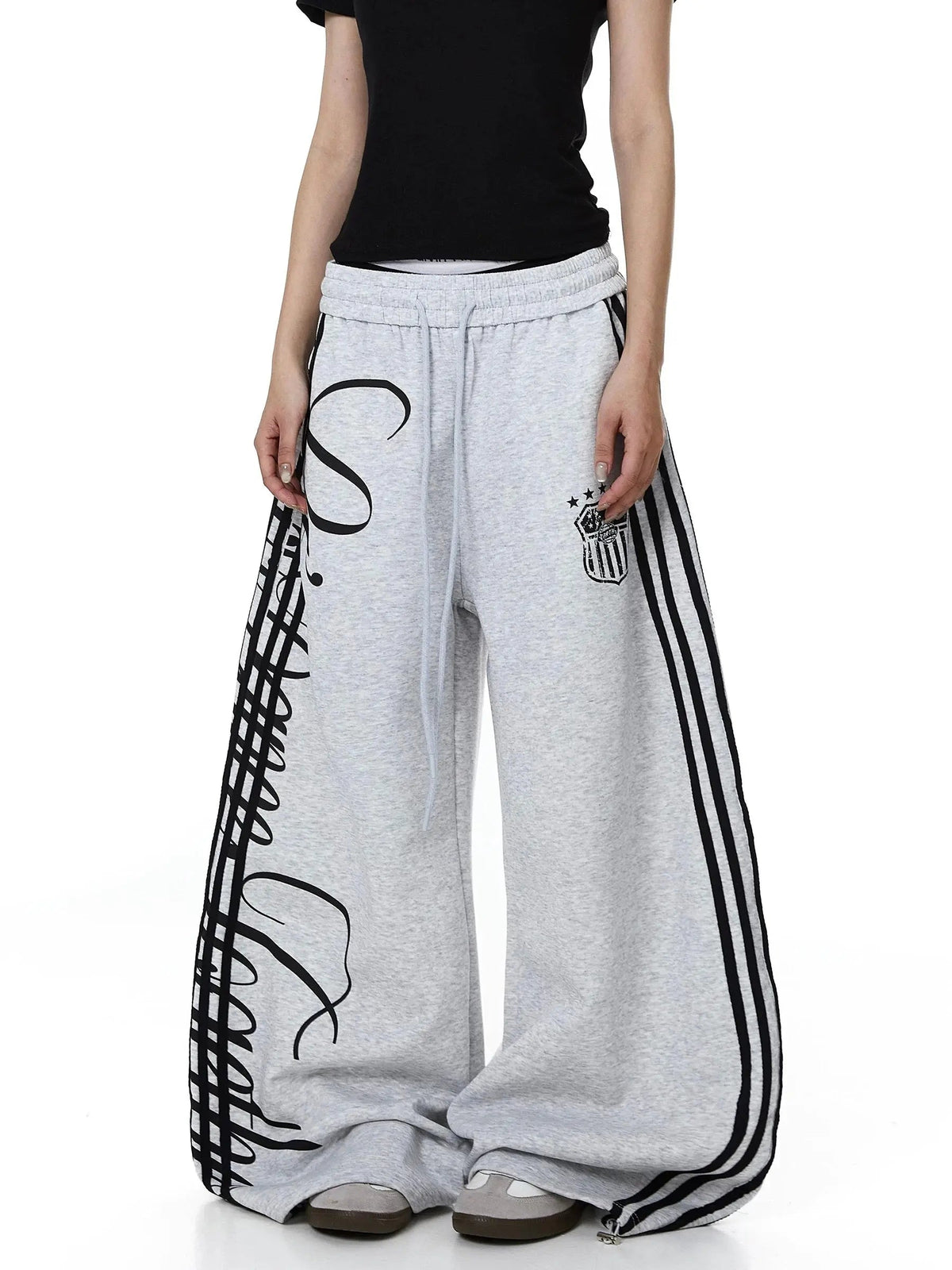 Pantalon de jogging baggy à bandes et motif graphique – vue 7