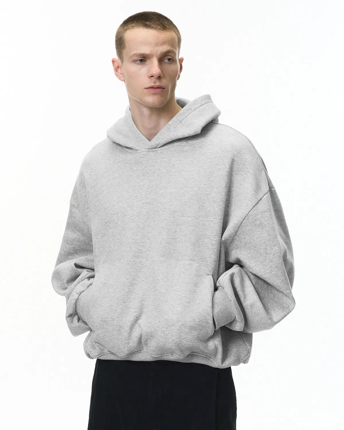 Sweat à capuche uni coupe boxy en molleton – vue 6