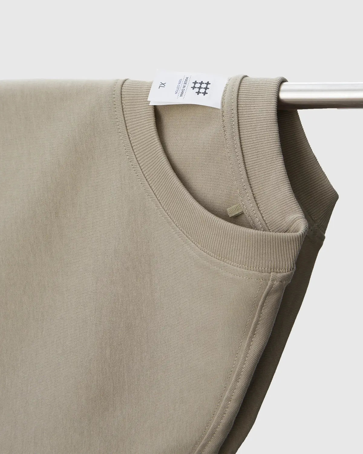 T-shirt uni oversize en coton épais – vue 9